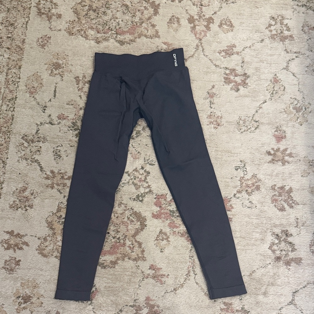 Dfyne leggings only worn once xs